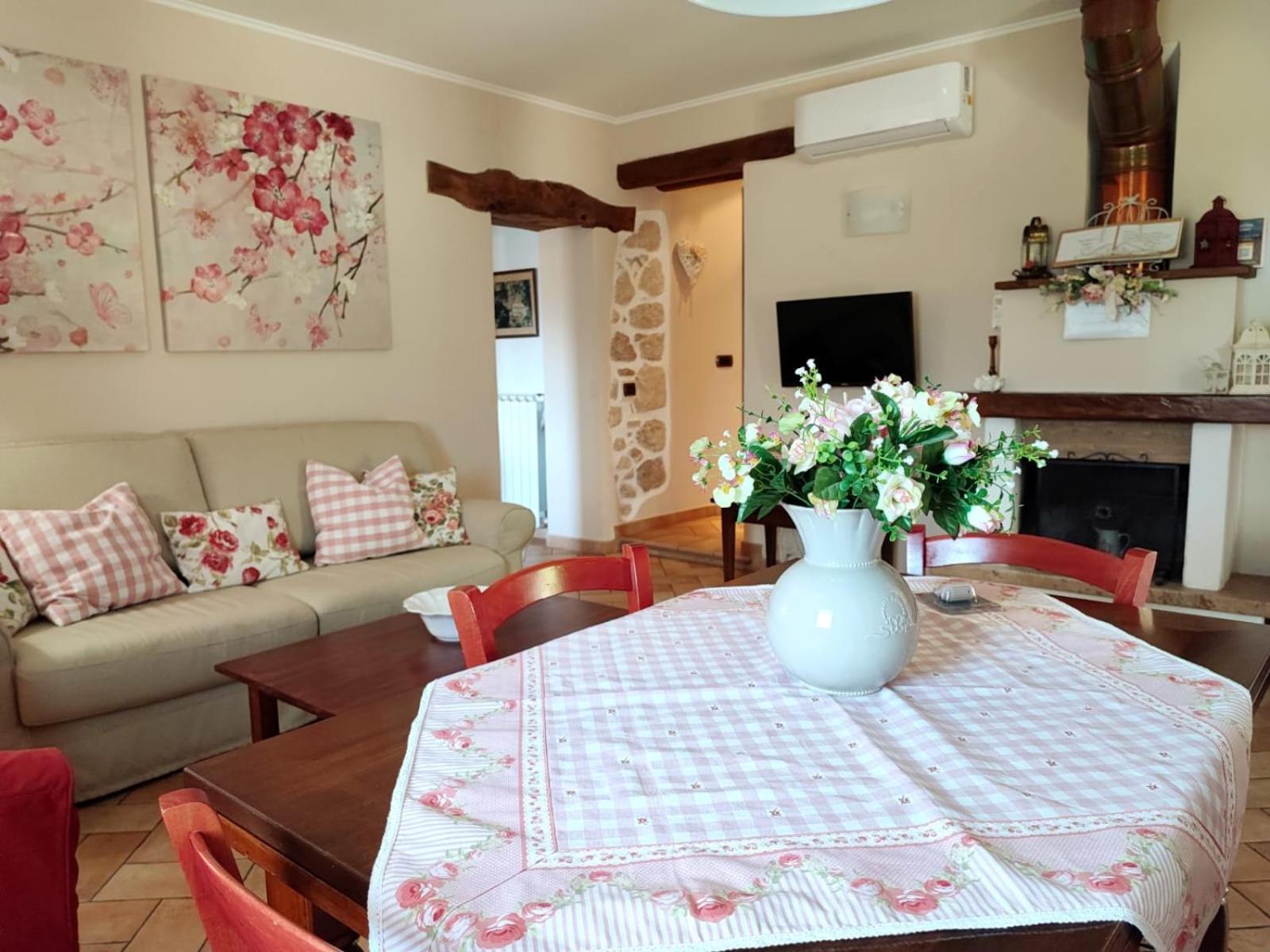 Il Bagolaro Casa Vacanze Сулмона Екстериор снимка